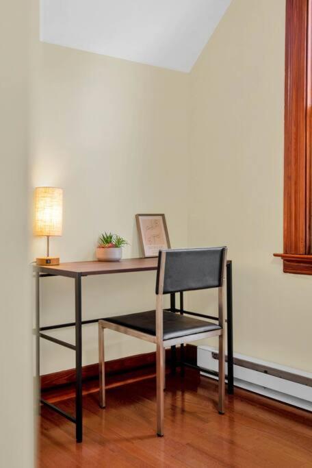 Appartement Golden Gem In Heart Of East Rock Quiet 3Br Near Dt And Yale à New Haven Extérieur photo